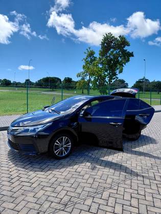 TOYOTA COROLLA 1.8 GLI 16V FLEX 4P AUTOMÁTICO TOYOTA COROLLA 1.8 GLI 16V FLEX 4P AUTOMÁTICO